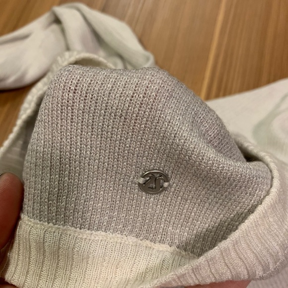 Lululemon chai time pull over reversible sweater cashlux Cashmere 6 EUC - Picture 10 of 10